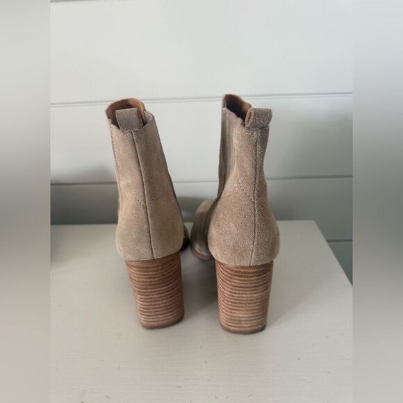 Marc Fisher Oshay Ankle Boots - Picture 8 of 13